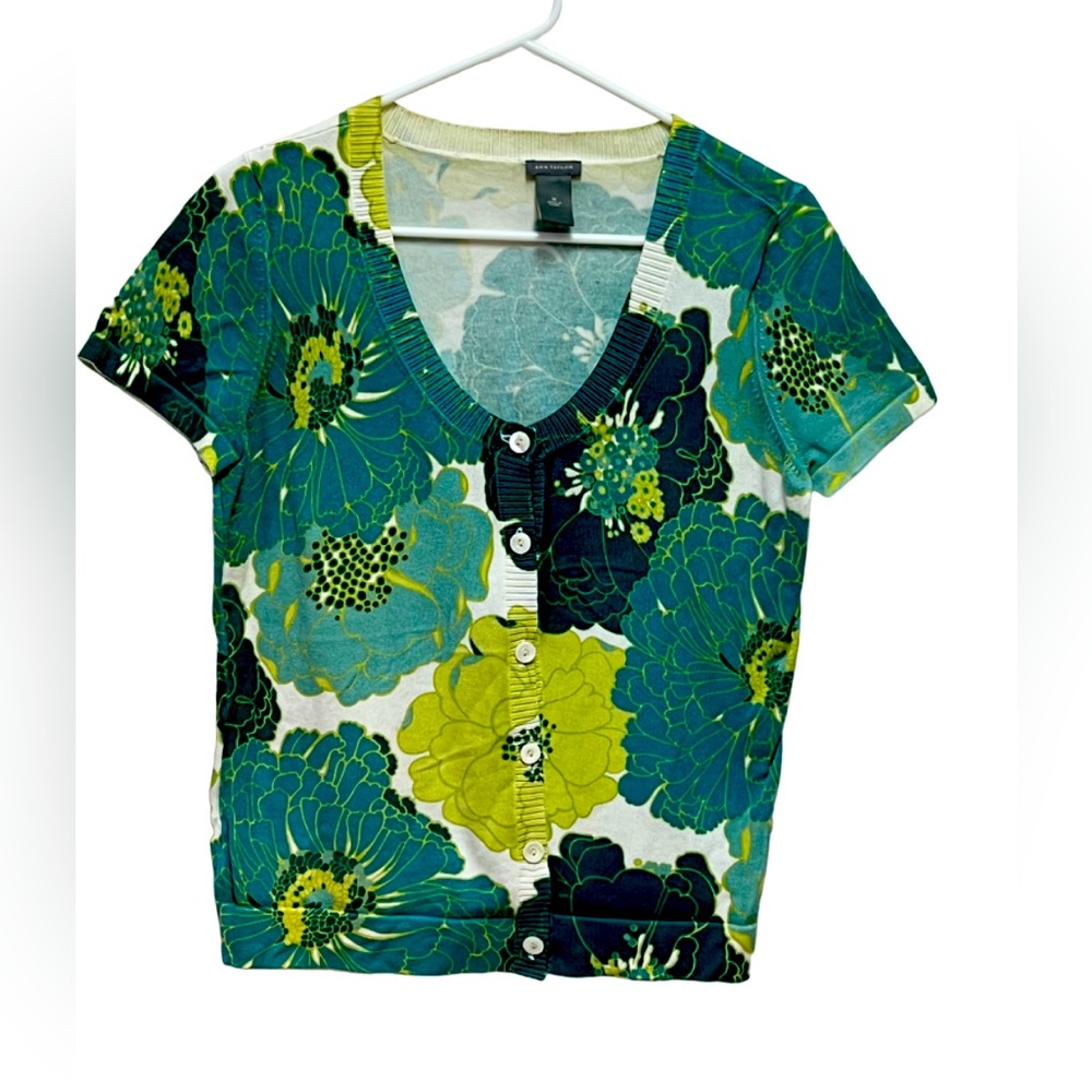 Ann Taylor short sleeve fitted cardigan floral teal/green/cream button front M